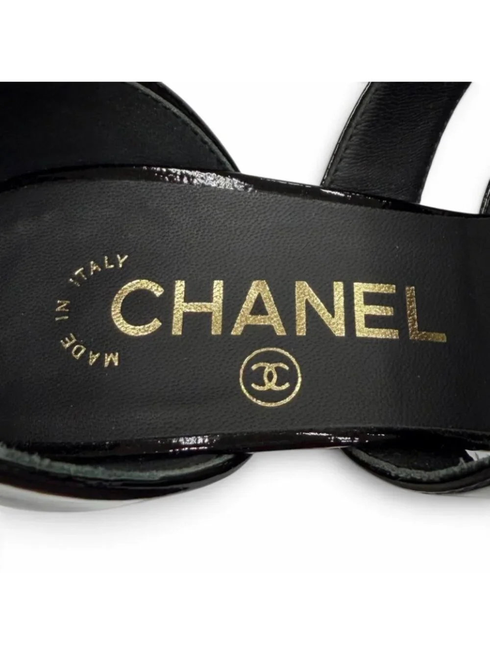 Chanel CC Logo Belt Design Pointed Toe Patent Leather Pumps Black Heel
